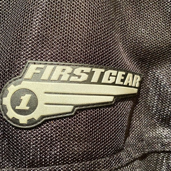 Men’s black First Gear mesh Riding Jacket, like new, with armour. Size large. - Picture 11 of 15